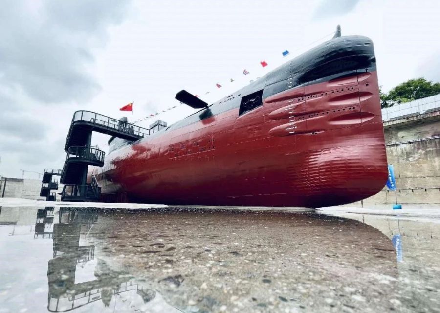 上海潜艇展览馆——中国航海博物馆分馆展示的"长城191号"潜艇是我国