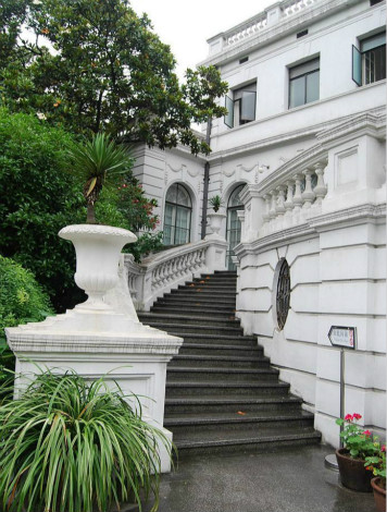 东方的小彭伯里庄园